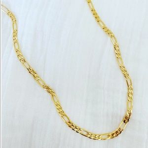 NWOT gold plated figaro chain necklace